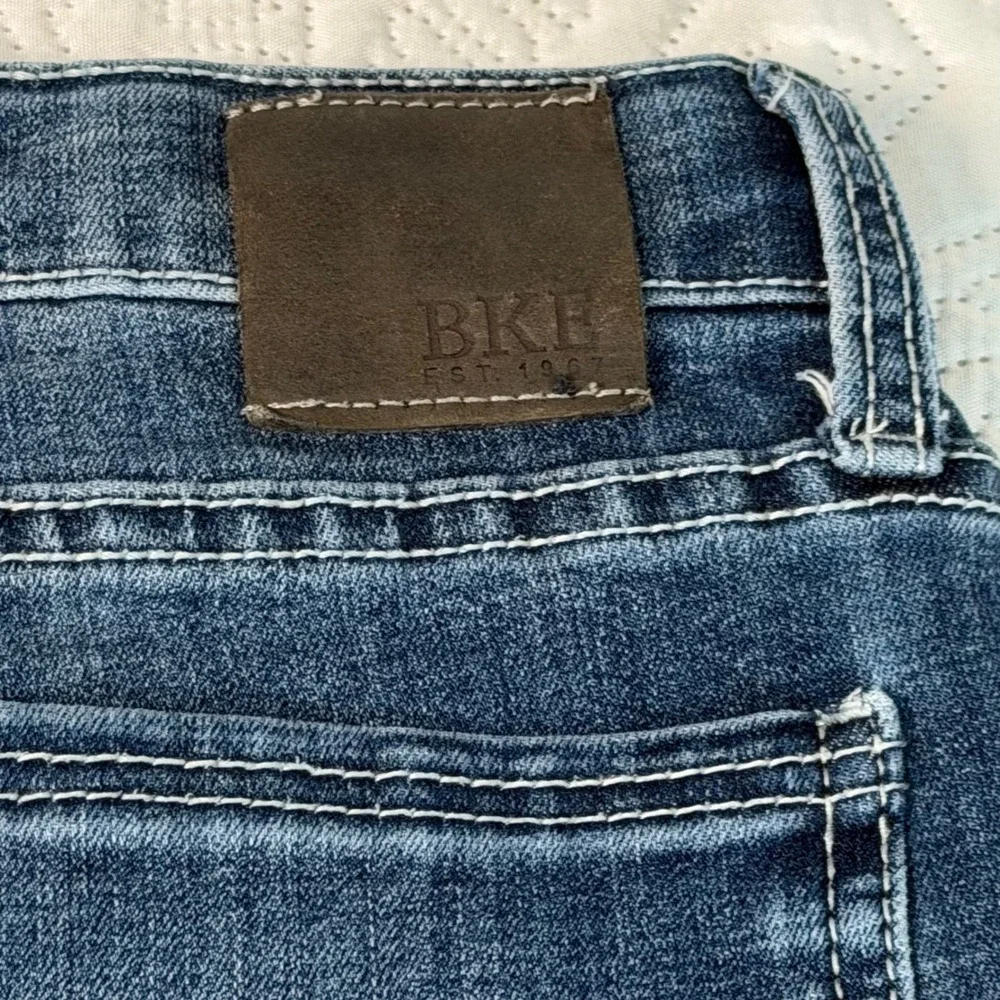 BKE Conner Bootcut girls Jeans Size 14 Medium Wash Denim Adjustable Waist